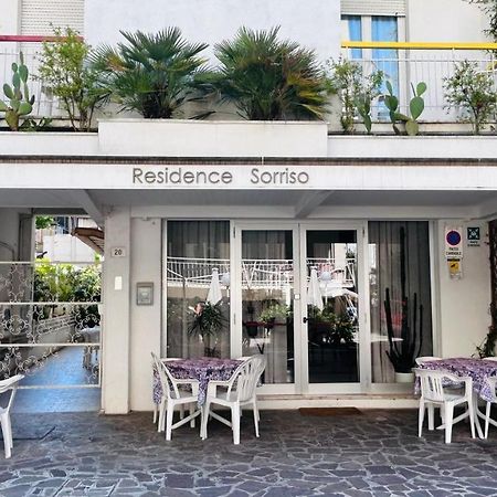 B&B Residence Sorriso Cattolica Buitenkant foto