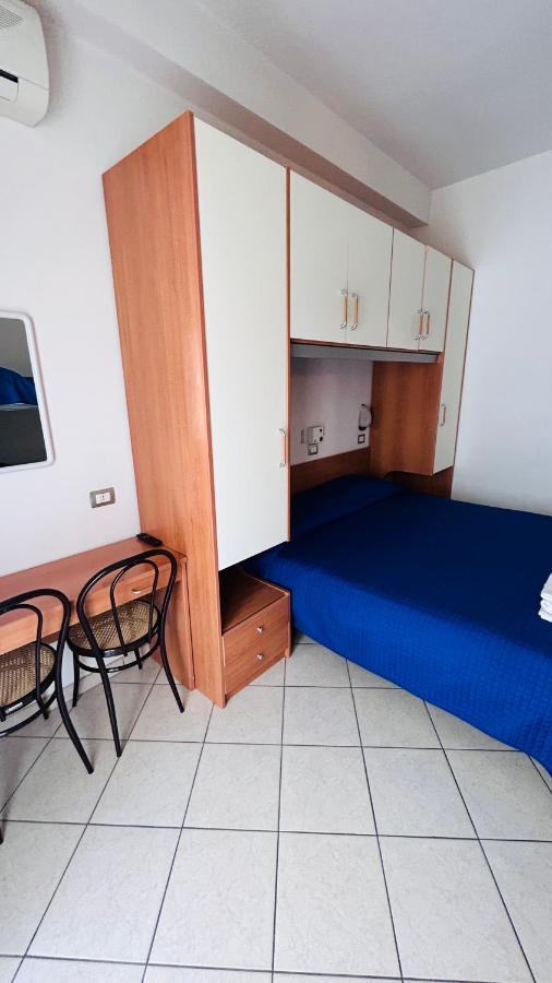 B&B Residence Sorriso Cattolica Buitenkant foto